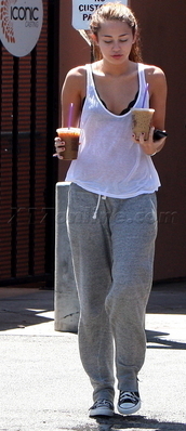 At Coffee Bean with Brandi (May 3rd,2010)