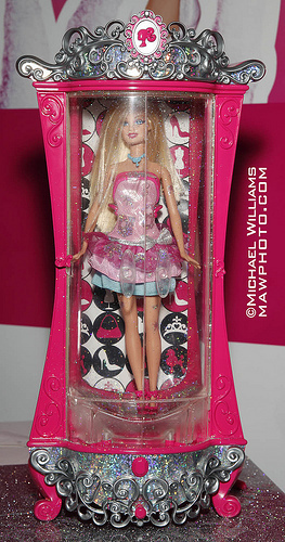  búp bê barbie fashion fairytale