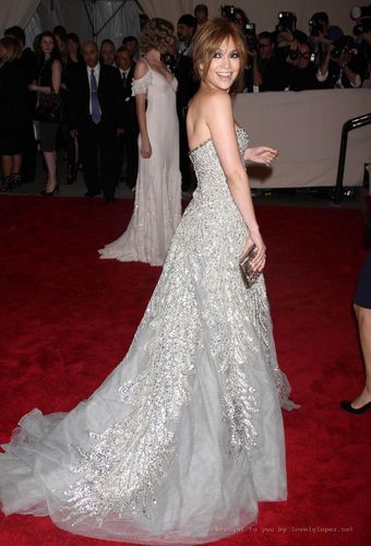  Jennifer Lopez: MET Ball 2010