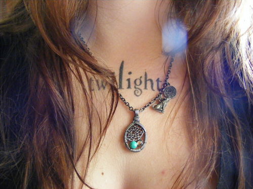 Killer Combo: My Twilight tattoo, my hair&my Jacob necklace