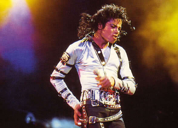 Michael-is-so-sweet-inoccent-cute-adorable-sexy-everything-D-We-Love-You-michael-jackson-11983156-588-424.jpg