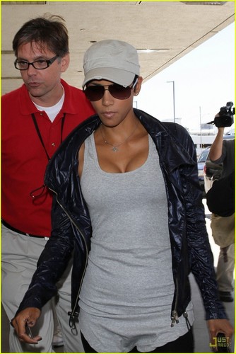 Halle Berry is Gorgeous in Grey