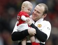 Wayne and his son(9.05) - manchester-united photo