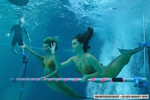 filming underwater