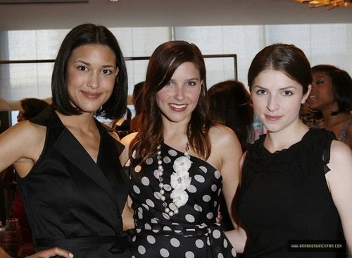  05.13.10: Ann Taylor Fall Collection ককটেল Party