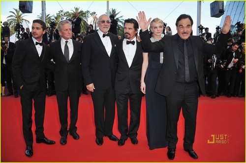  Carey Mulligan: 'Wall kalye 2' Premiere at Cannes!