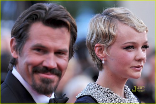  Carey Mulligan: 'Wall straat 2' Premiere at Cannes!