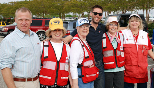 Cast Helps the Red Cross and National Guard