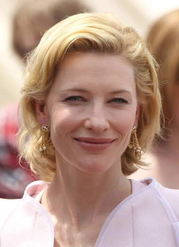  Cate Blanchett: Robin kap Gets Canned!