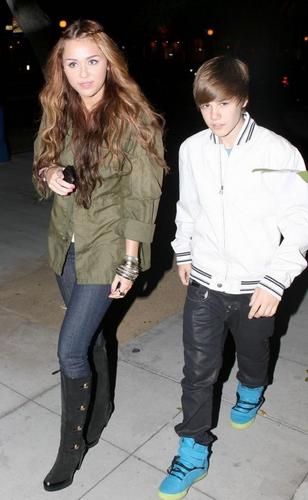  Miley Cyrus and Justin Bieber new pic