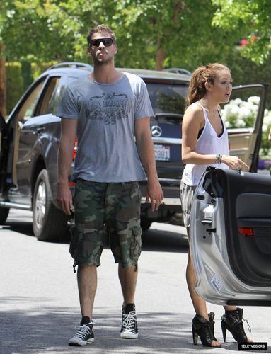  Miley out in Toulca Lake