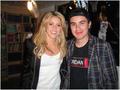 Shakira at the Carl Hayden Youth Center in Phoenix - April 29  - shakira photo