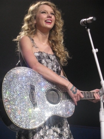  FEARLESS 2010 Tour -Uniondale, NY