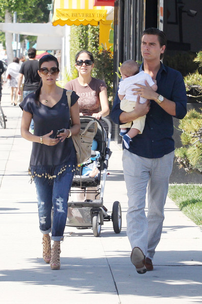 kourtney kardashian and scott disick. Kourtney Kardashian and Scott Disick Take Their Son to Lunch (May 4th)
