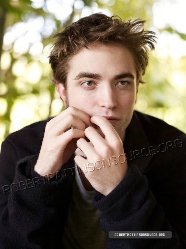  New Photoshoot Pics Of Robert Pattinson
