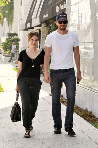  Sophia palumpong and Austin Nichols Get Lunch in West Hollywood (April 26th)