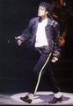 The King of Pop !!  - michael-jackson photo
