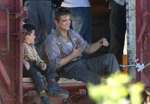  HQ and Untagged Pictures: @ "Water for Elephants" Set