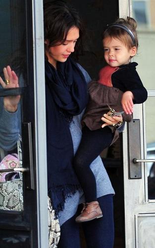  Jessica & Honor out in Brentwood