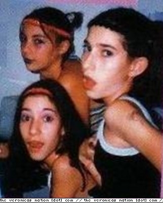  mga litrato of The Veronicas younger
