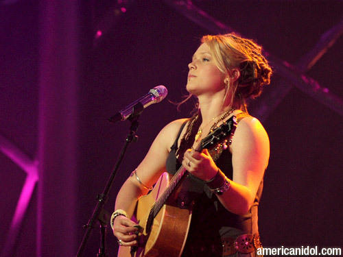 Crystal Bowersox canto "Me and Bobby McGee"