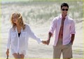 Kate Hudson & Colin Egglesfield: Bangin' Beach Bods! - kate-hudson photo