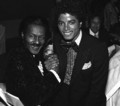 MJ with ..... - michael-jackson photo