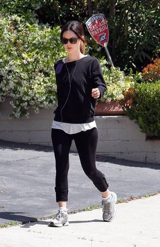 Rachel Jogging around Los Feliz