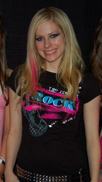 Avril wearing Abbey Dawn clothes <3