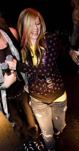 Avril wearing Abbey Dawn clothes <3