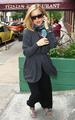 Kate Hudson filming "Something Borrowed" in NYC (May 24) - kate-hudson photo