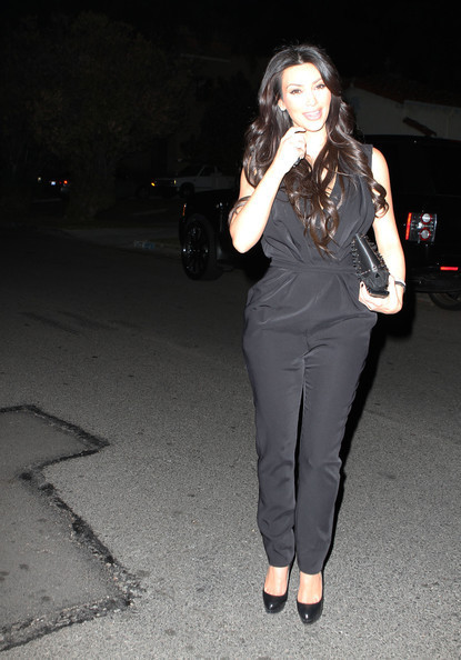 kim kardashian s house Kim Kardashian Arriving At Friends House 2652010