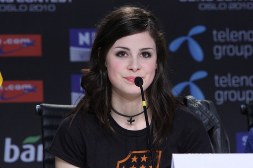  Lena at the Winner's press conference