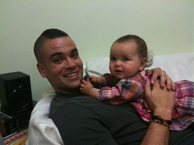 Baby Tahlula And Mark Salling He Loves Babies And That Is Ridiculously Attractive 3 Mark Salling Sing And Songwriter Glee