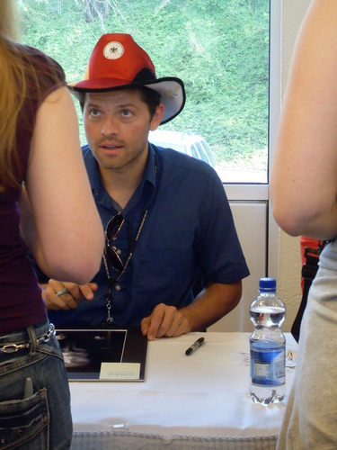  misha prepares for the role of sheriff cas