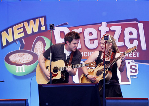  Lee & Crystal Performing Together @ the M&M bretzel Launch