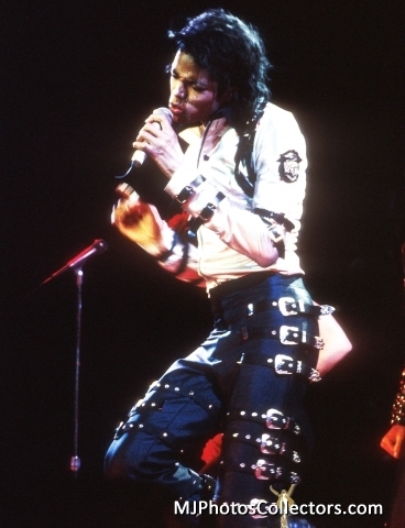  MICHAEL - ON STAGE