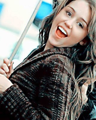  Miley Smiley Forever