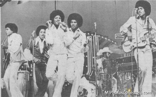  The Jackson 5 Performing