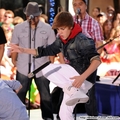 Justin Bieber Live at Today Show Performs - justin-bieber photo
