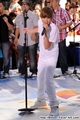 Justin Bieber Live at Today Show Performs - justin-bieber photo