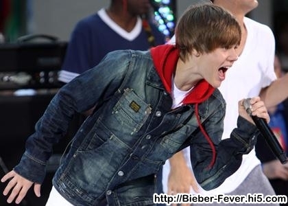  Justin Bieber Live at Today onyesha Performs