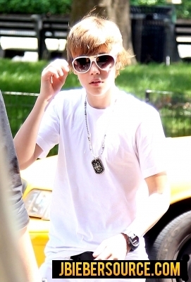  Justin Bieber at the Rockefeller center