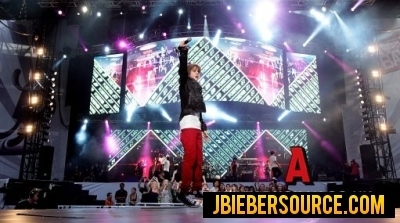  Justin Bieber performed at summertime ball