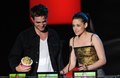 Rob & Kristen MTV Movie Awards 2010 - twilight-series photo