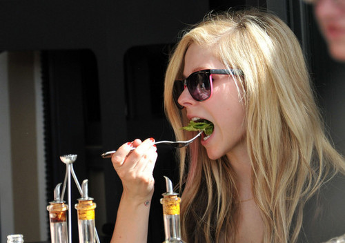 Avril Lavigne~