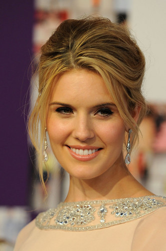  Maggie Grace@2010 CFDA Fashion Awards-Arrivals