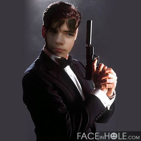  Prince as 007 <3