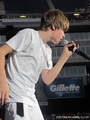 Tours > Taylor Swift: Fearless Tour (2010) > Gillette Stadium in Foxboro, Massachusetts (June 5th) - justin-bieber photo