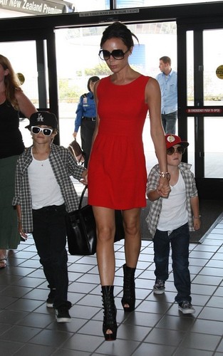  Victoria Beckham with her sons at LAX Airport (June 5)